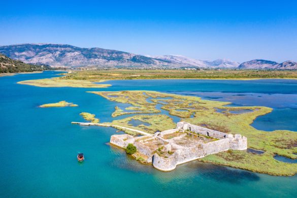 Ali,Pasha’s,Castle,In,Butrint,Lake,National,PasKsamil,,Albania. Nationalpark Butrint